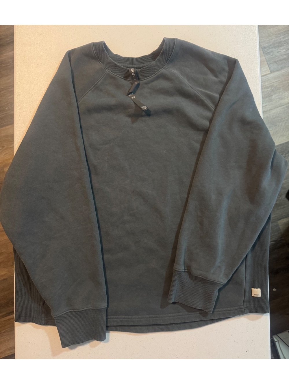 Vuori restore oversized crew sweatshirt- M women’s